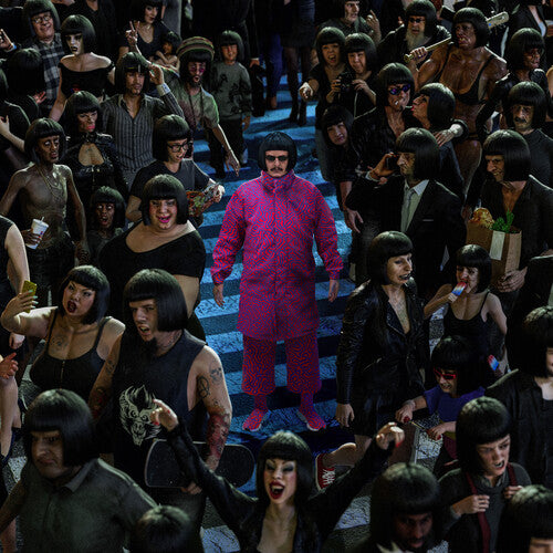 Oliver Tree - Alone In A Crowd back cover